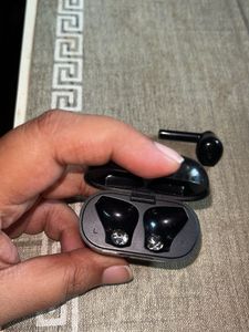 Boat Black Wireless Earbuds with Charging Case