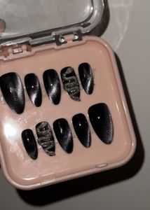 Stylish Black Snake Press-On Nails