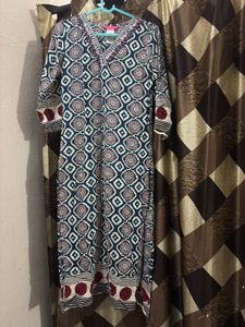 Blue &amp; Off White Geometric Print Kurta Set(‘S’ SIZ