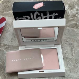 Fenty Beauty Bright Fix Powder