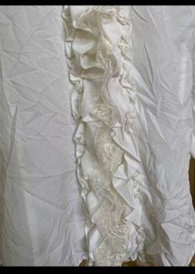 🐑Chic White Ruffled Blouse🪄