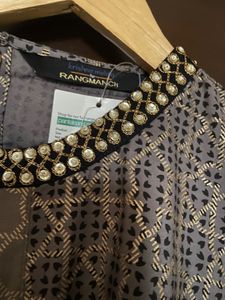 Stylish Kurta with Embellished Neckline (L)