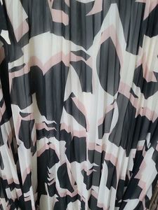 Chic Abstract Print Dress