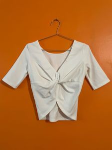 Chic White Twisted Front Top