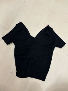 Chic Black Twisted Front Knit Top