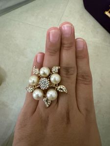Finger rings