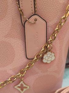 Coach Pink Gift Set with Charm &amp; card holder 🩷