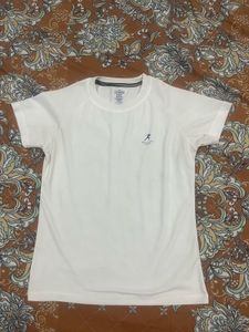 women sports tee