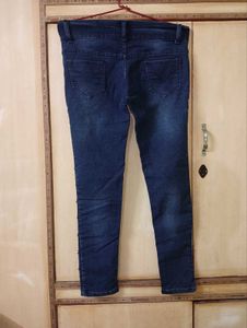 Women's Dark Blue Distressed Skinny Jeans | W'30
