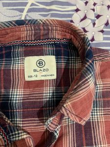 Men's Plaid Button-Up Shirt