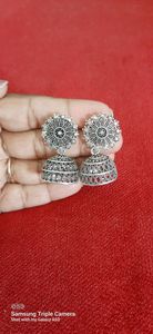 Earing collection