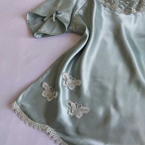 Elegant Butterfly Embroidered Blouse🛍✨️
