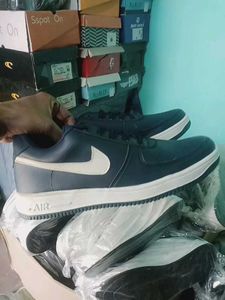 NEW NO USED SPORTS SHOES FOR MEN.
