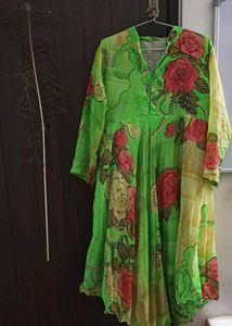 Vibrant Floral Print Kurta with Lining