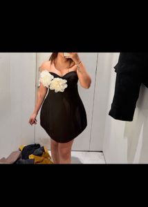 ZARA Chic Black Strapless Dress