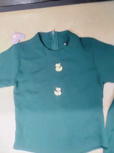 Green Top &amp; Pants Set with Cute Detail