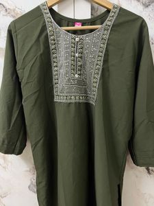 Elegant Olive Green Embroidered Kurta