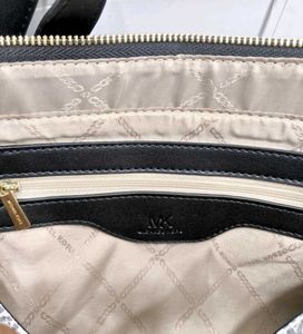 MICHAEL KORS* *SULLIVAN SIGNATURE CANVAS LARGE LOG