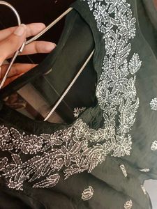 Embroidered Black Chikankari Kurta | M size