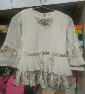 Elegant White Pleated Dress