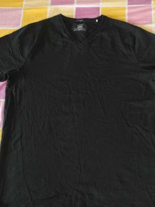 Basics Black V-Neck T-Shirt