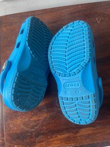 Original Blue Crocs Clogs C8