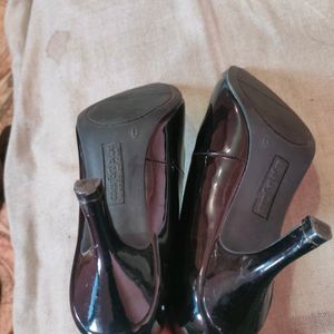 Branded BLACK PENCIL HEELS
