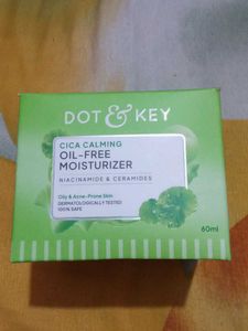 Dot & Key Cica Calming Oil-Free Moisturizer