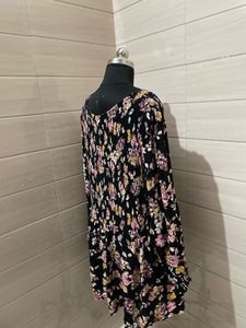 XL Floral Print V-Neck Smocked Top