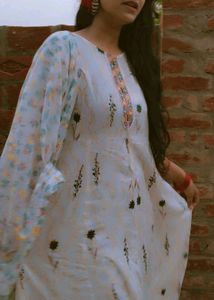 Elegant White anarkali