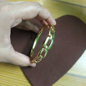 Elegant Gold Bracelets Set