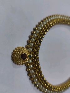 Elegant Gold tushi Necklace with Pearls