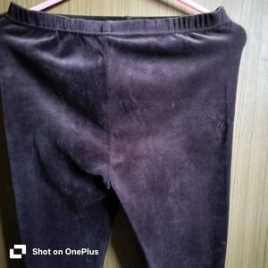 Classic solid velvet leggings