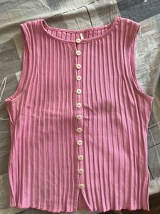 Ribbed Button-Up Sleeveless Top