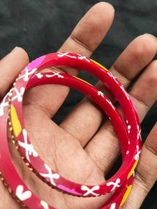 Red &amp; Crystal Embellished Bangles