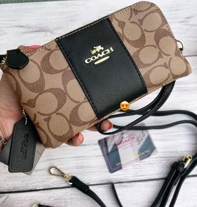 Coach Wristlet - slings