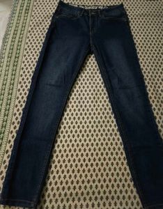 Original Roadster Women's Dark Wash Jeans! 👖