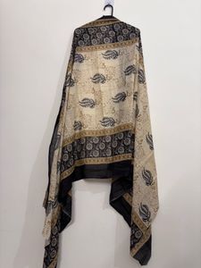 Stylish Black Floral Print Kurta
