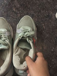Stylish Women's Sneakers