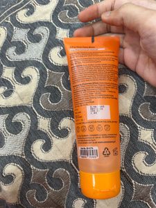 Swiss Beauty Juicy Glow Face Wash