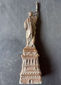 Statue of Liberty Showpiece