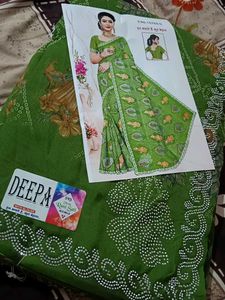 Elegant Green Saree with Peacock &amp; Lady Print