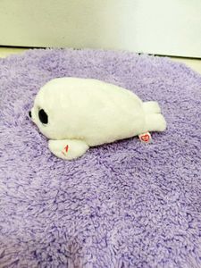 Adorable TY Beanie Baby Seal Plush
