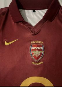 Arsenal FC O2 Jersey ( can do 100 off )
