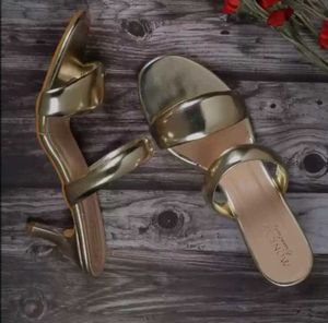 Monrow Golden Colour Heels 🪙