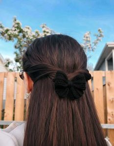Cute Crochet Bow Hair Clip pack of 1