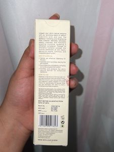 RAS Radiance Hydrating &amp; Brightening Face Cleanser