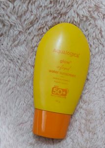 Aqualogica Glow Sunscreen SPF 50+ ☀️💕