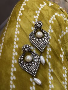 Elegant Pearl Drop Earrings