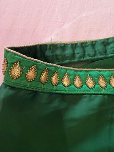 Elegant Emerald Green Saree with blouse